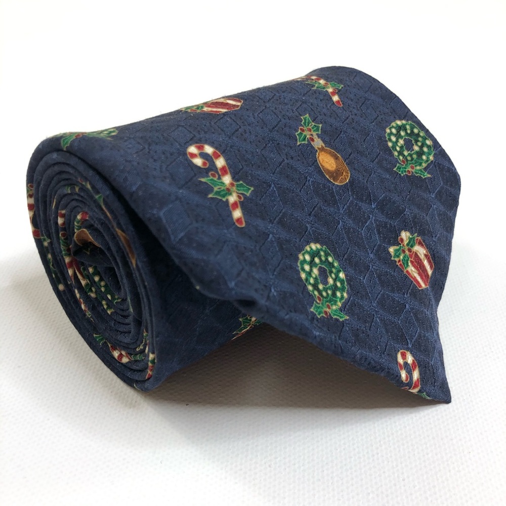 Allen Edmonds Christmas tie 100% silk